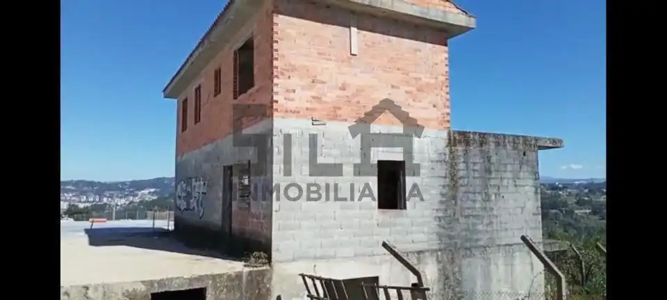https://static.fotocasa.es/images/ads/04fd9f70-9195-4280-ade3-56245090f9c5?rule=original