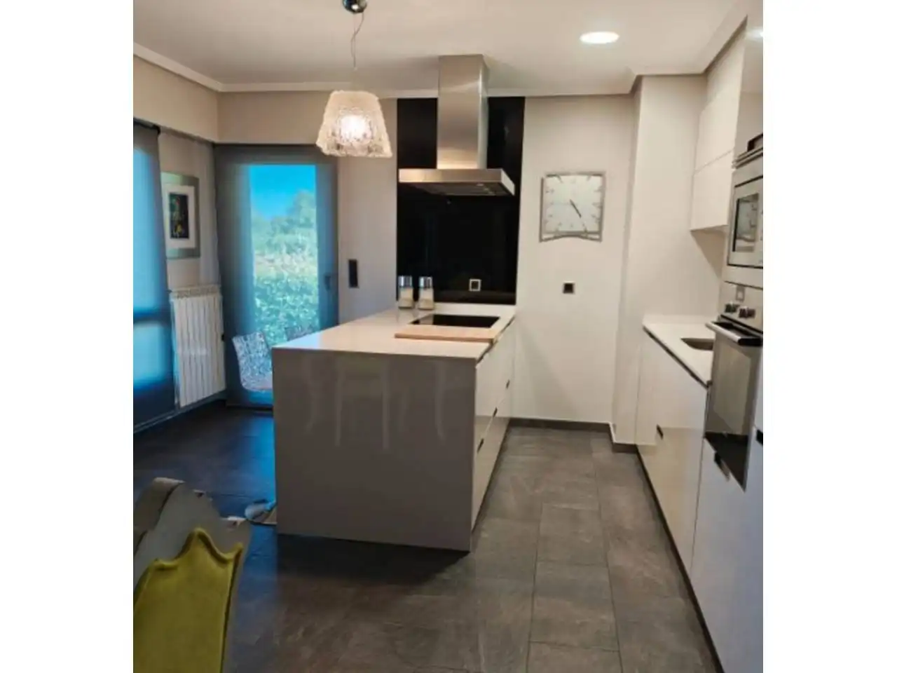https://static.fotocasa.es/images/ads/dce07b2d-b7dd-431b-b61f-d8a0879e8243?rule=original