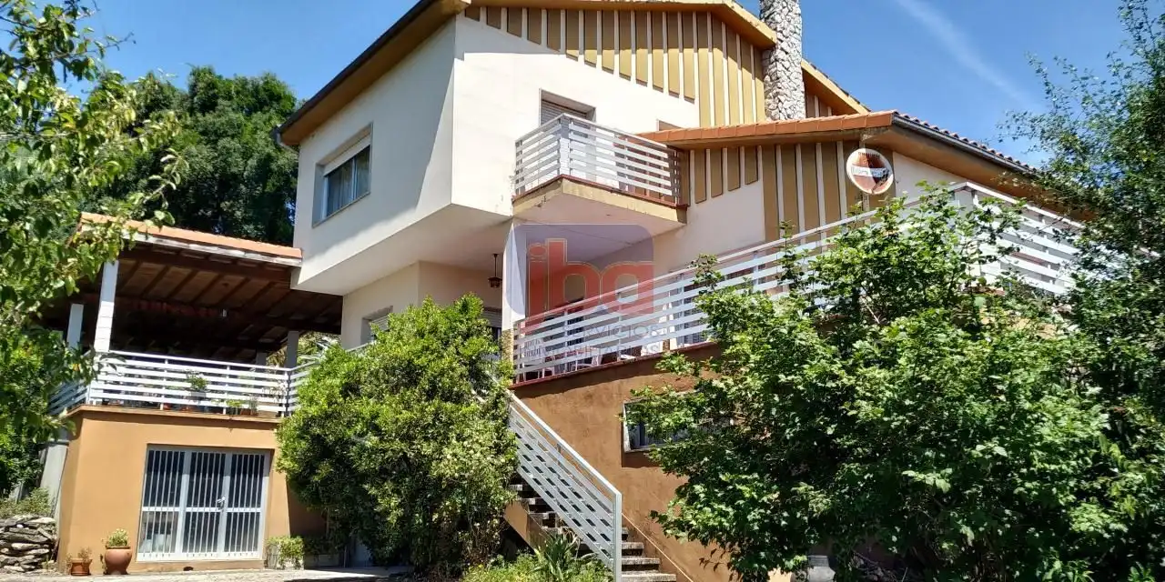https://static.fotocasa.es/images/ads/3b53cf85-22bd-4161-827f-7e296489d30f?rule=original