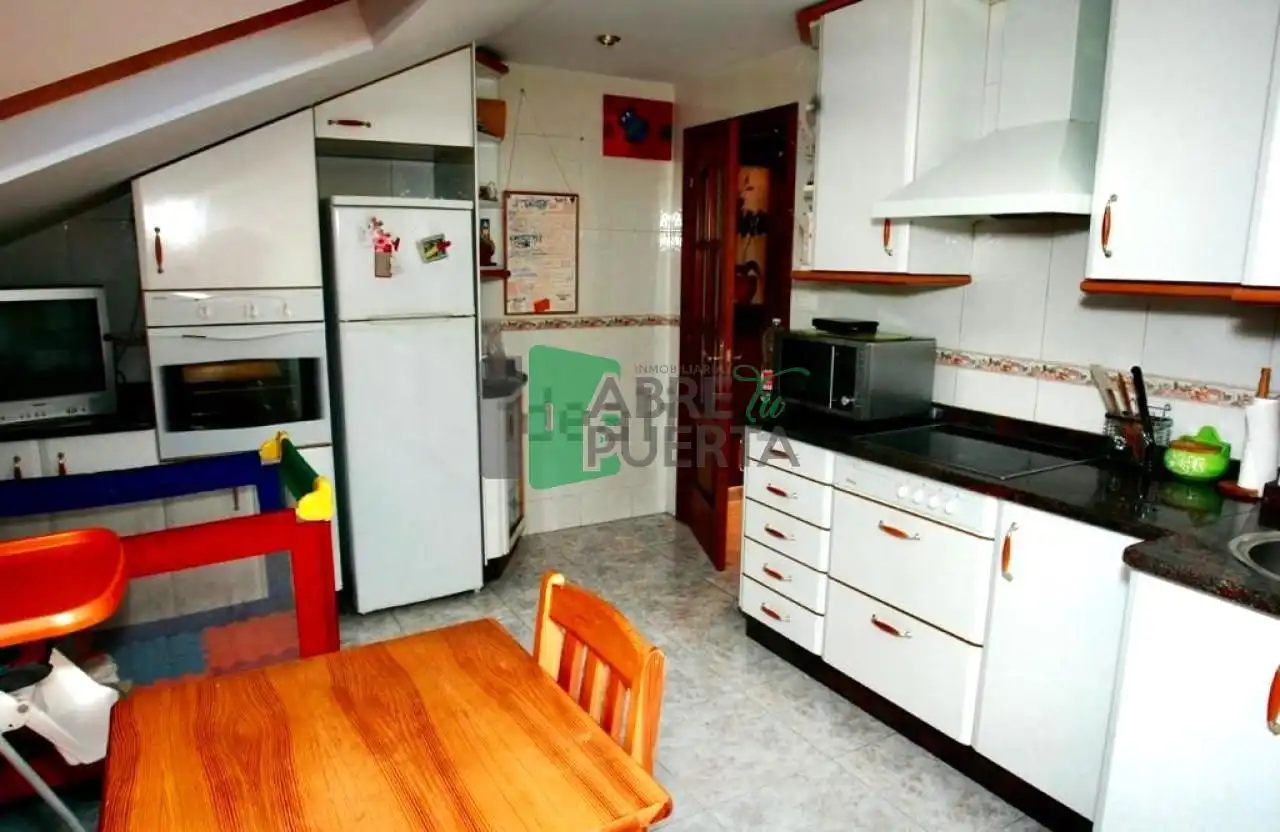 https://static.fotocasa.es/images/ads/f3e43d65-9e0d-4fb7-88b7-92db3e09d83f?rule=original