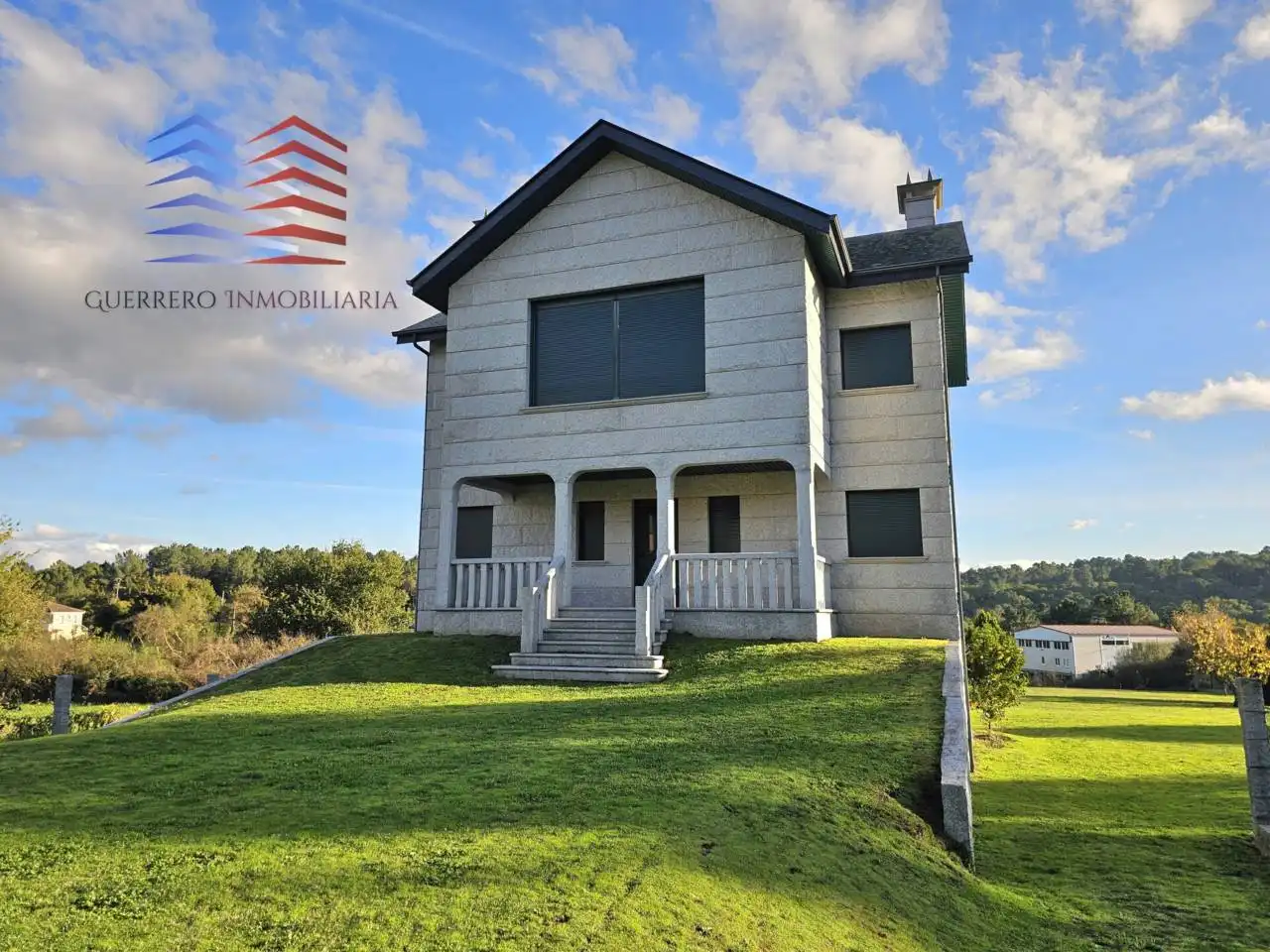 https://static.fotocasa.es/images/ads/88475a28-039a-477d-b4d5-59fea2dc5622?rule=original