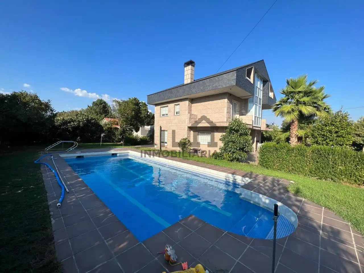 https://static.fotocasa.es/images/ads/48e69db7-a3d3-4a5b-9f2a-ae986b9047cb?rule=original