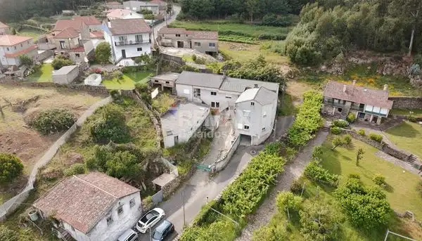 https://static.fotocasa.es/images/ads/d0a9732d-c68e-4ab8-82ae-48b8cf513e54?rule=original