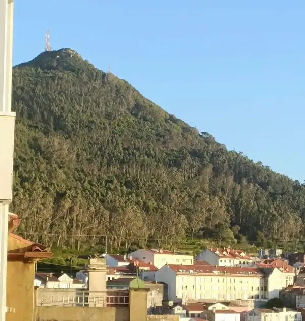 https://static.fotocasa.es/images/ads/fd9cbd69-045d-4255-b277-4b76782de131?rule=original