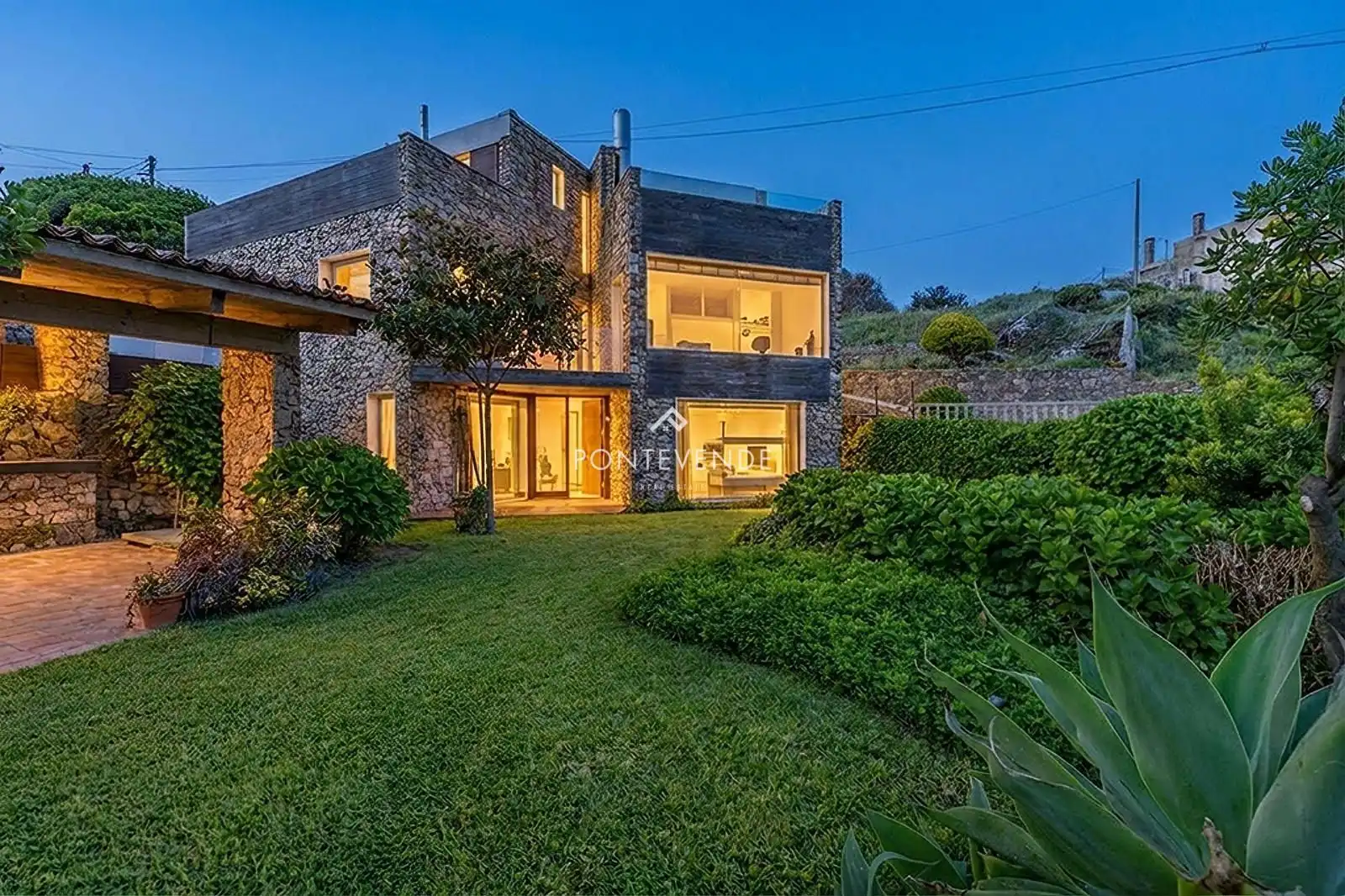 https://static.fotocasa.es/images/ads/55046fa5-1ff3-4ddc-9f8f-77336ae583cf?rule=original