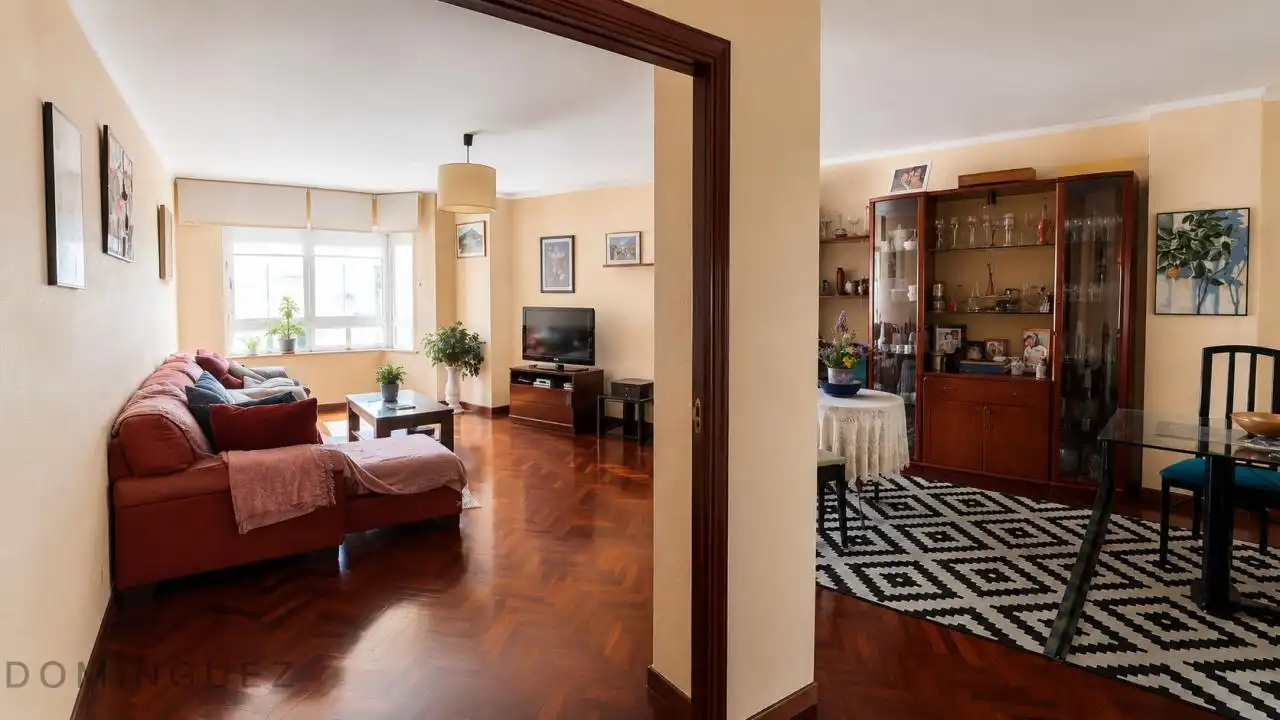https://static.fotocasa.es/images/ads/fbc87fdd-be72-49e0-a2b5-4ce0eb7e7621?rule=original