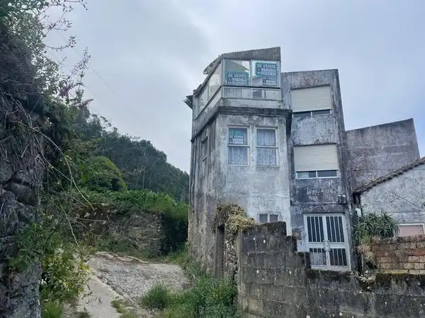 https://static.fotocasa.es/images/ads/255c828a-cced-4c48-9f4c-3ab21bd7d41b?rule=original