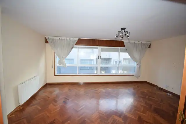 https://static.fotocasa.es/images/ads/d2f59aa8-a730-441c-bd81-8983ba3e2585?rule=original