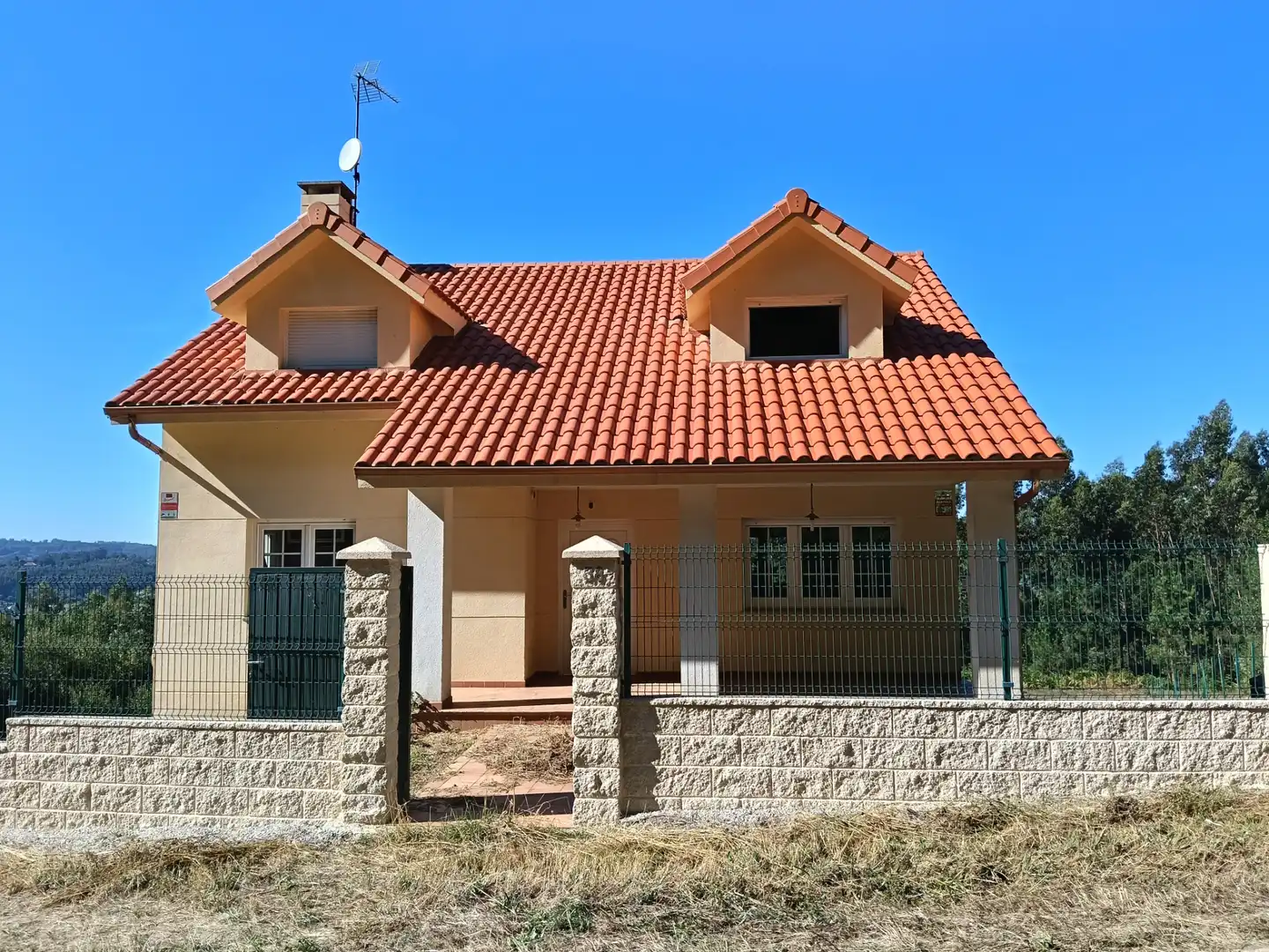 https://static.fotocasa.es/images/ads/767b46d0-a19f-41b9-95fa-8dc5d36b03d6?rule=original