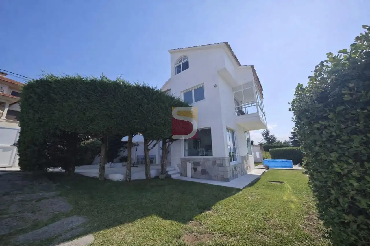 https://static.fotocasa.es/images/ads/77ce0877-f3ed-4396-9be0-e7ecd1fa9943?rule=original