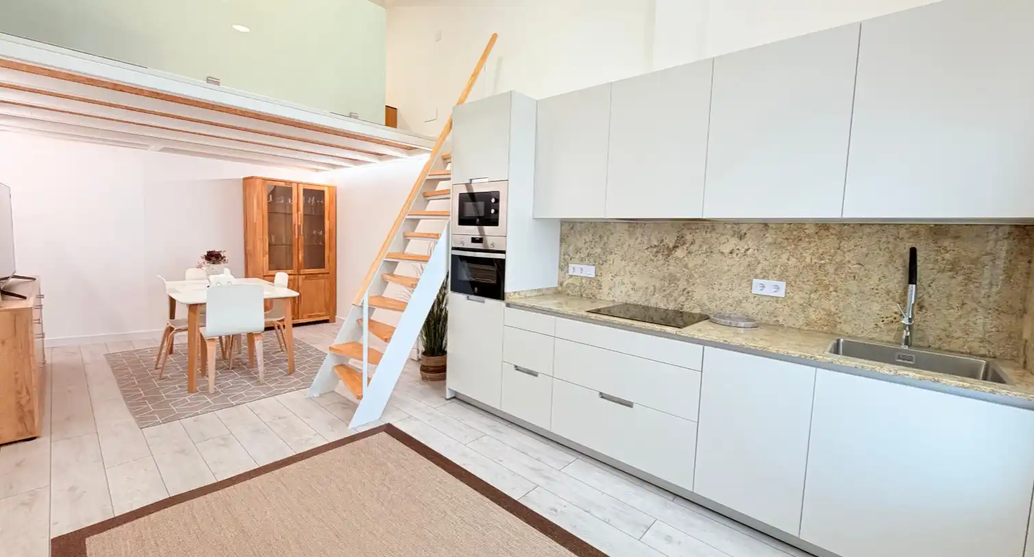 https://static.fotocasa.es/images/ads/56c32ff3-301a-45b5-829f-2d2d54d548c0?rule=original