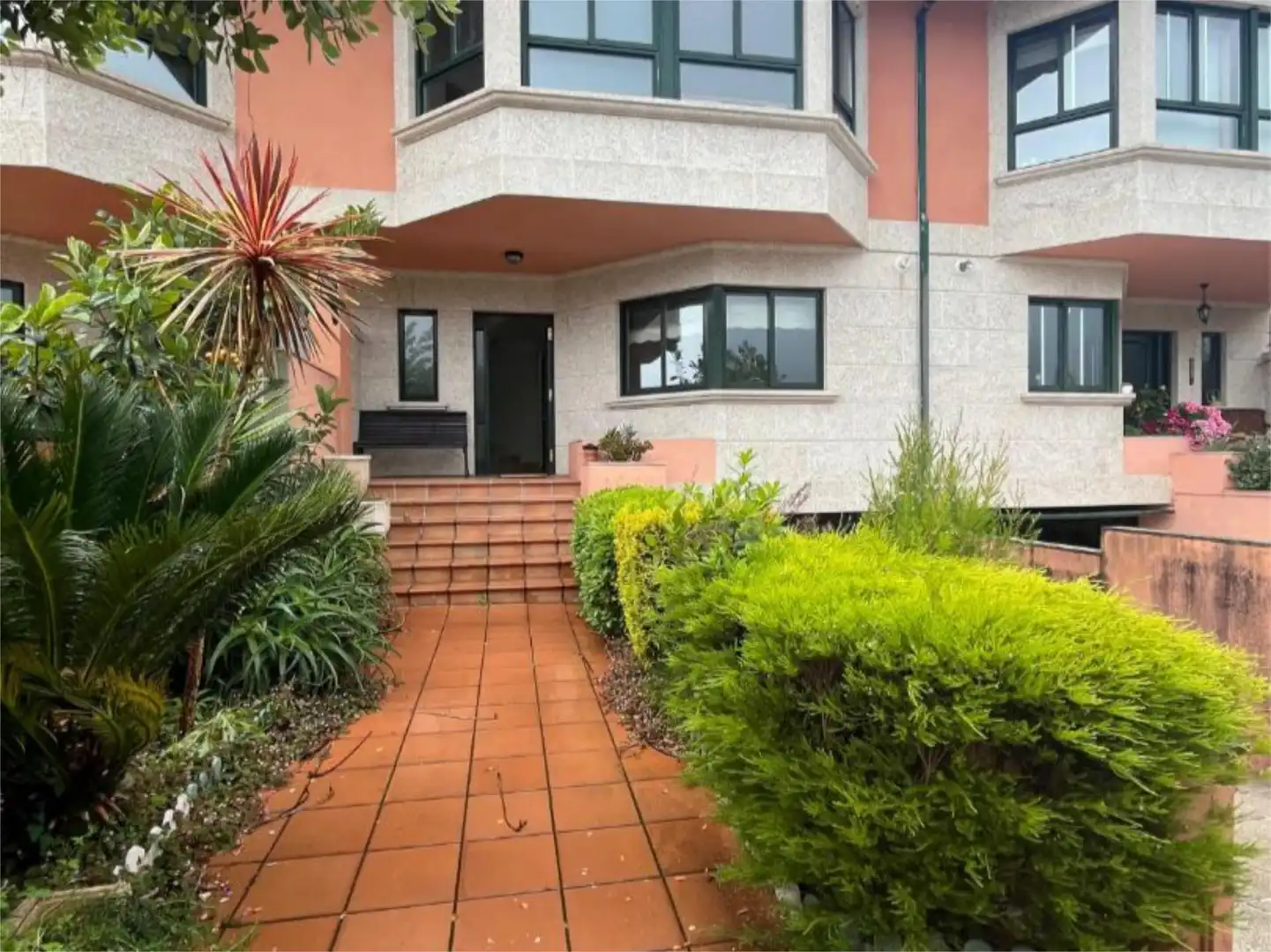 https://static.fotocasa.es/images/anuncio/2024/09/13/184280589/4169328948.jpg?rule=original