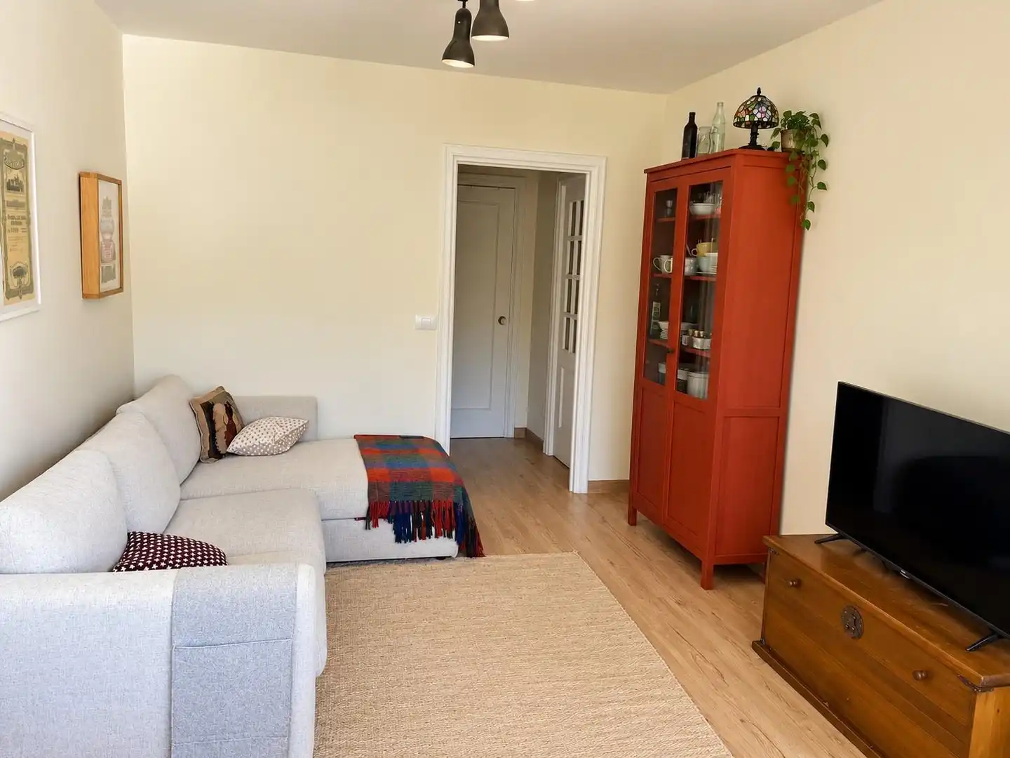 https://static.fotocasa.es/images/ads/b7a45321-8472-4d1b-bc0b-9909bc131a74?rule=original