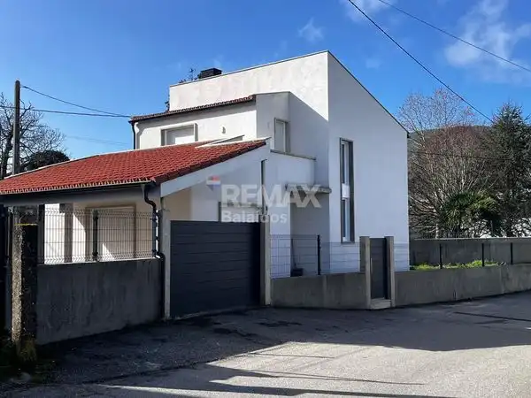 https://static.fotocasa.es/images/ads/1db96127-d8d7-4493-ad5d-6e9a42cb3751?rule=original