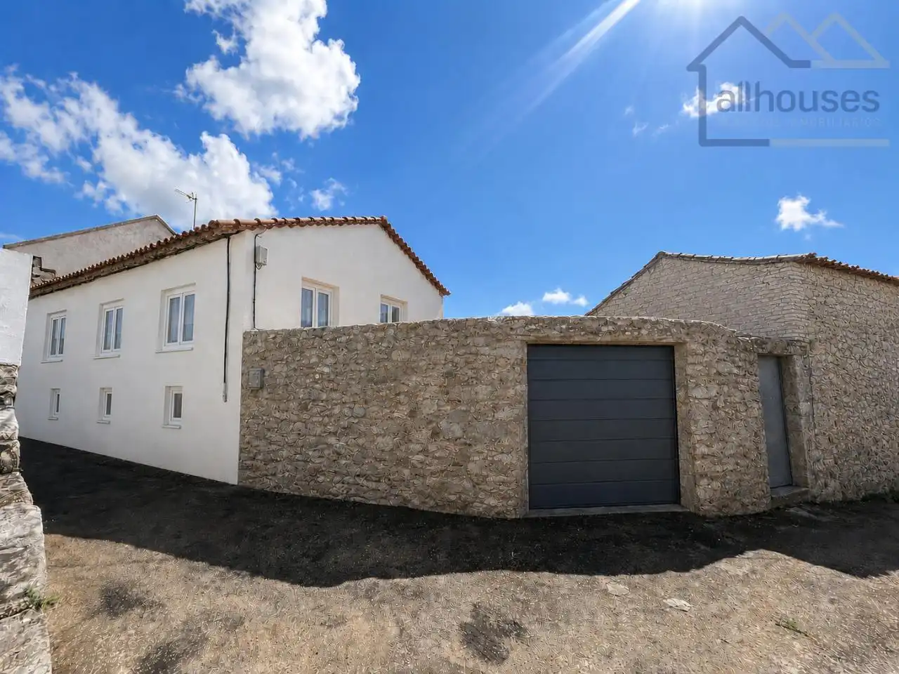 https://static.fotocasa.es/images/ads/360db22b-1060-460a-acfb-0db75b908e87?rule=original