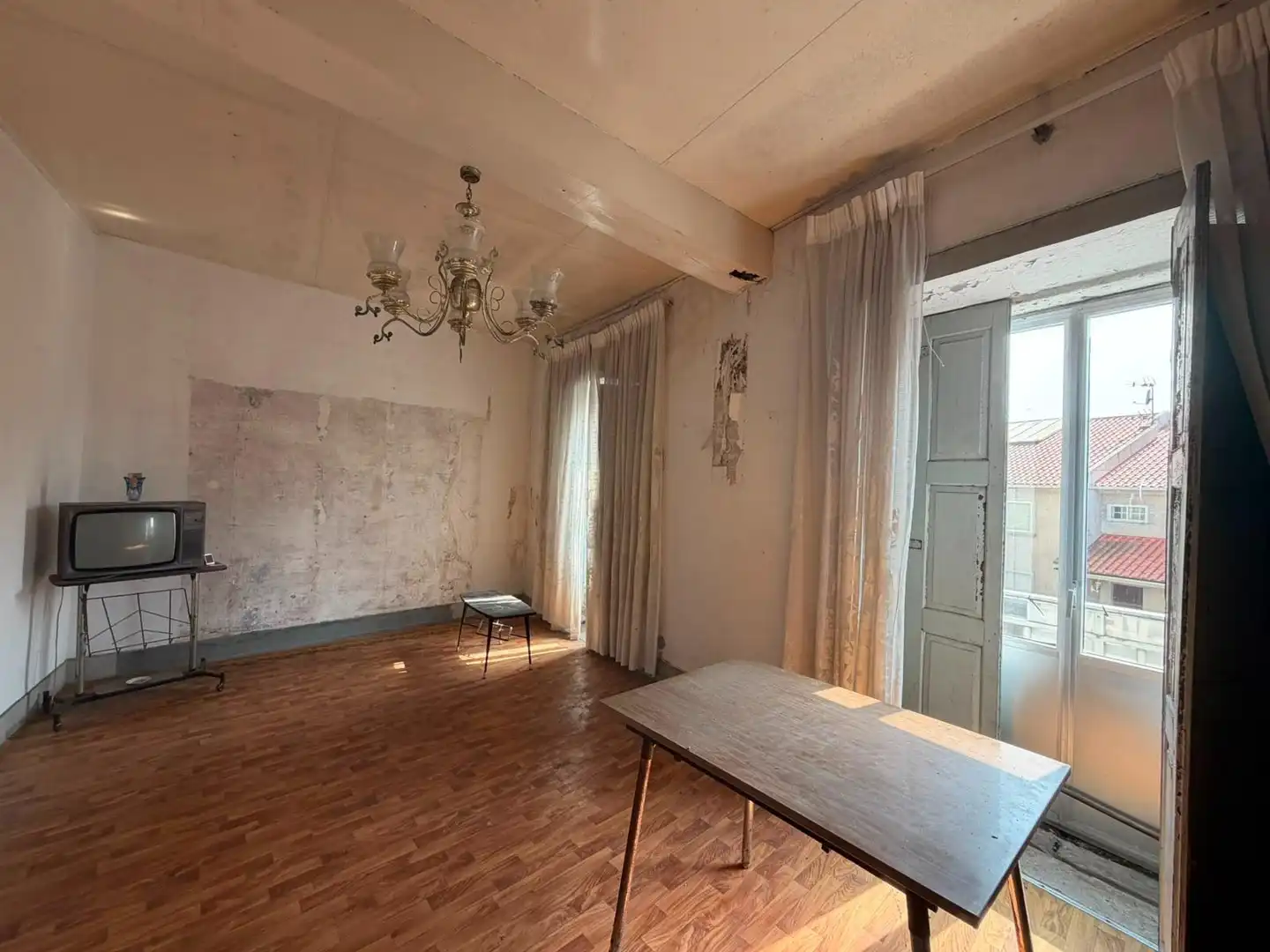 https://static.fotocasa.es/images/ads/f8af5aa8-91d9-4410-887c-dd41cff00159?rule=original