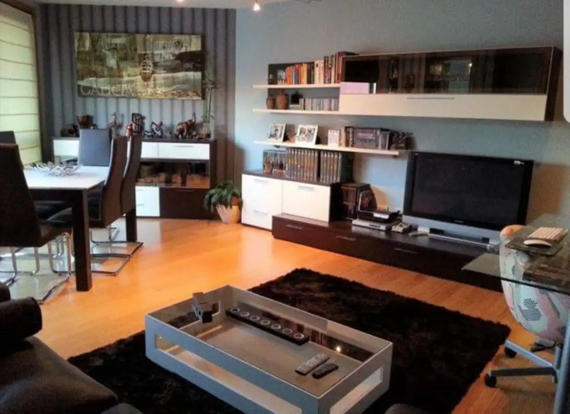 https://static.fotocasa.es/images/ads/68cefc8c-eae5-4cc8-a801-e0a3d18206fa?rule=original