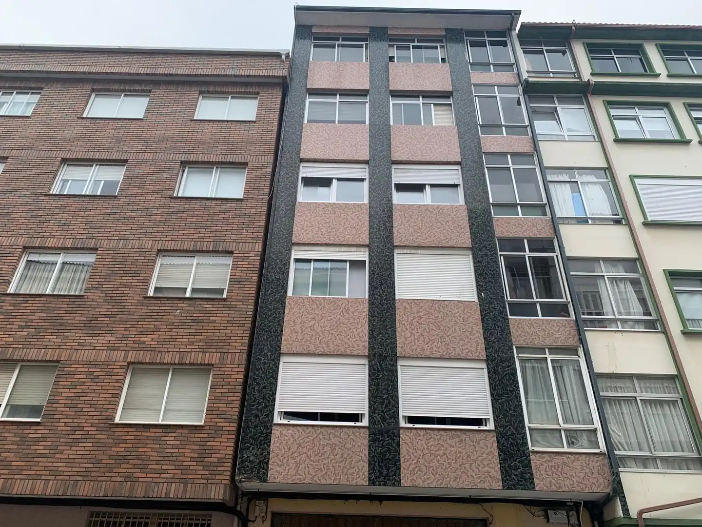 https://static.fotocasa.es/images/ads/c3ef5d8b-c46d-4a04-ad3f-de6be198cb4e?rule=original