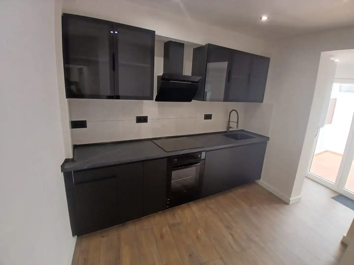 https://static.fotocasa.es/images/ads/8d83e050-82d2-41f4-bf6d-1f096911c6b5?rule=original