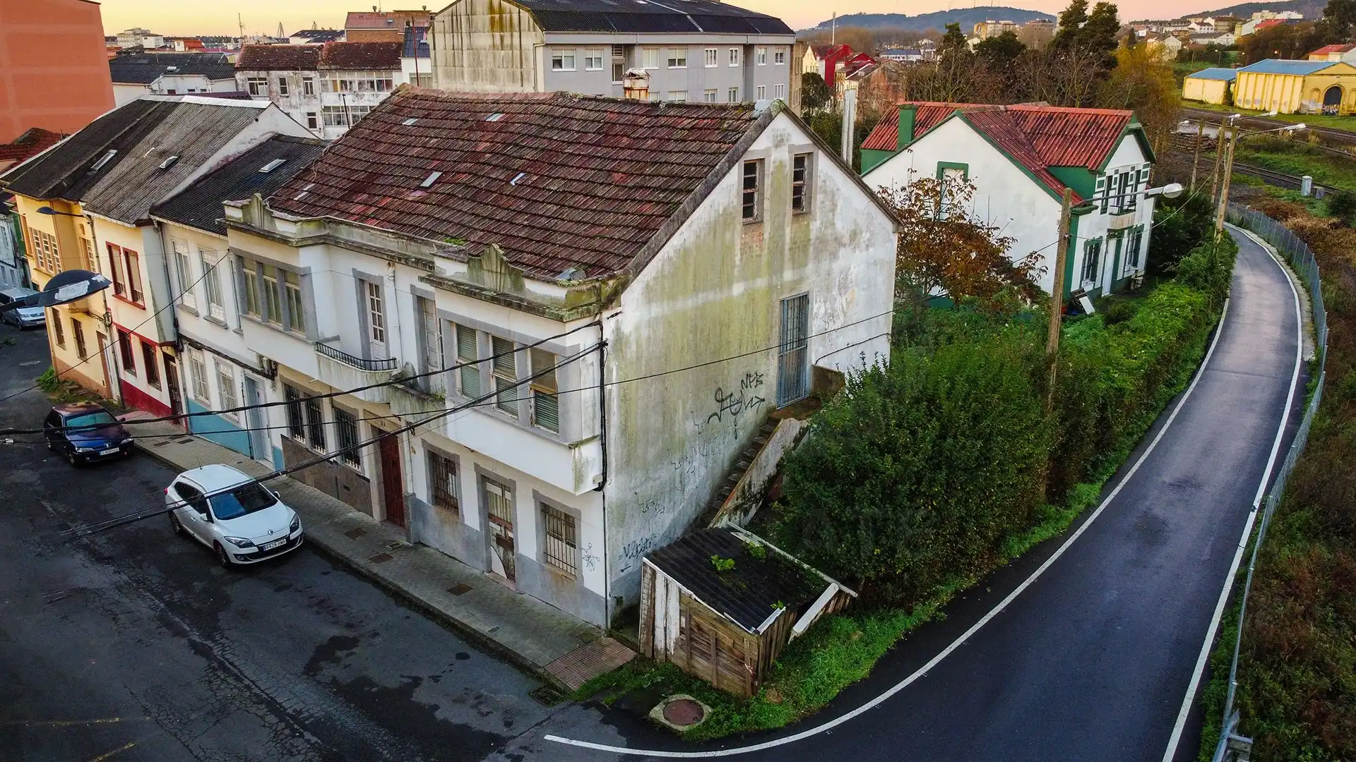 https://static.fotocasa.es/images/ads/b6533e9f-0ccf-48ce-8e36-cfe1fa9ac61b?rule=original