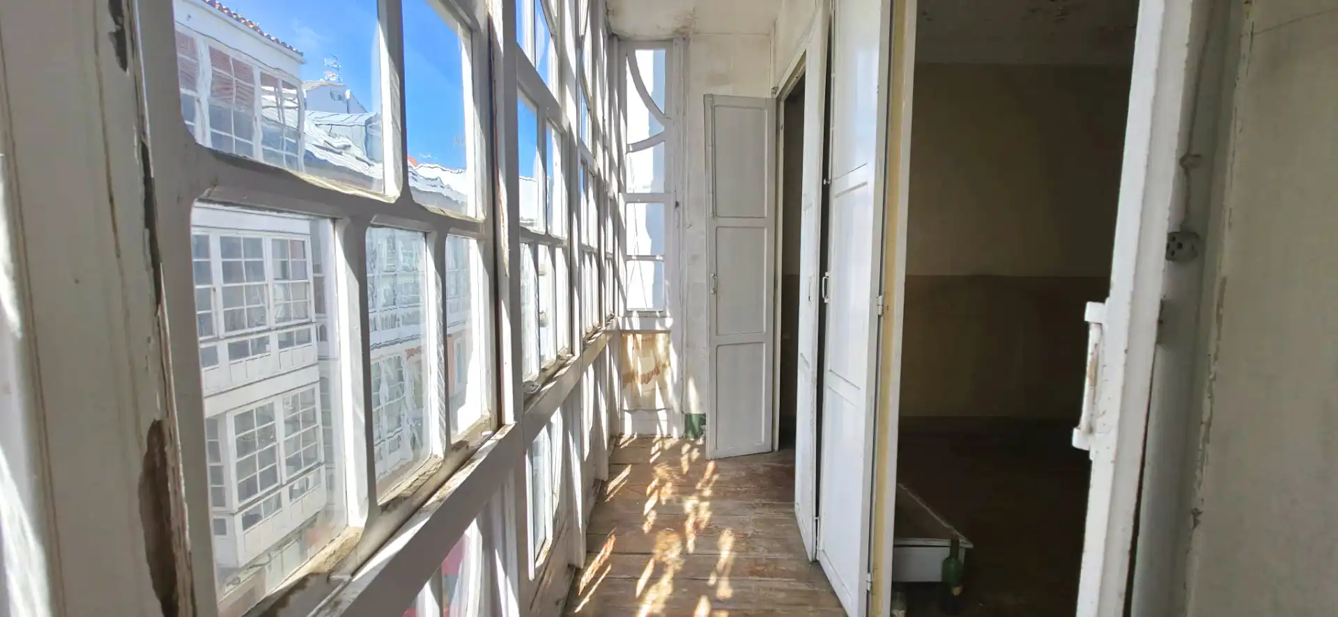 https://static.fotocasa.es/images/ads/0a671de4-c266-4481-928f-f61c1bd01c19?rule=original