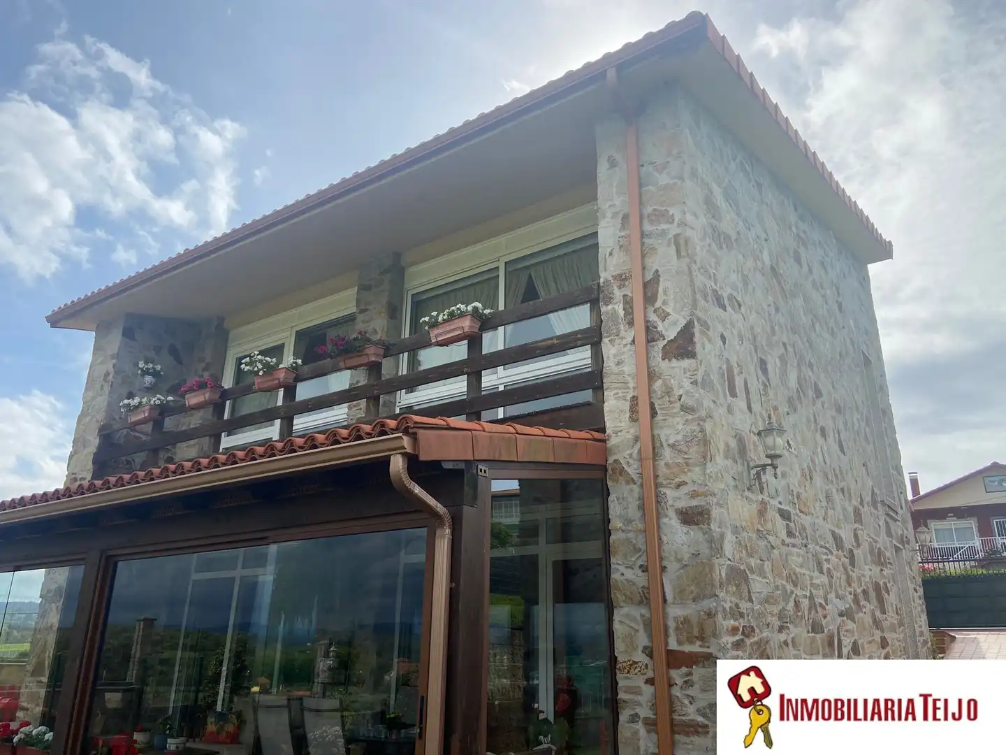 https://static.fotocasa.es/images/ads/54f2927e-dcb3-4d1a-b326-91b5e26e7384?rule=original