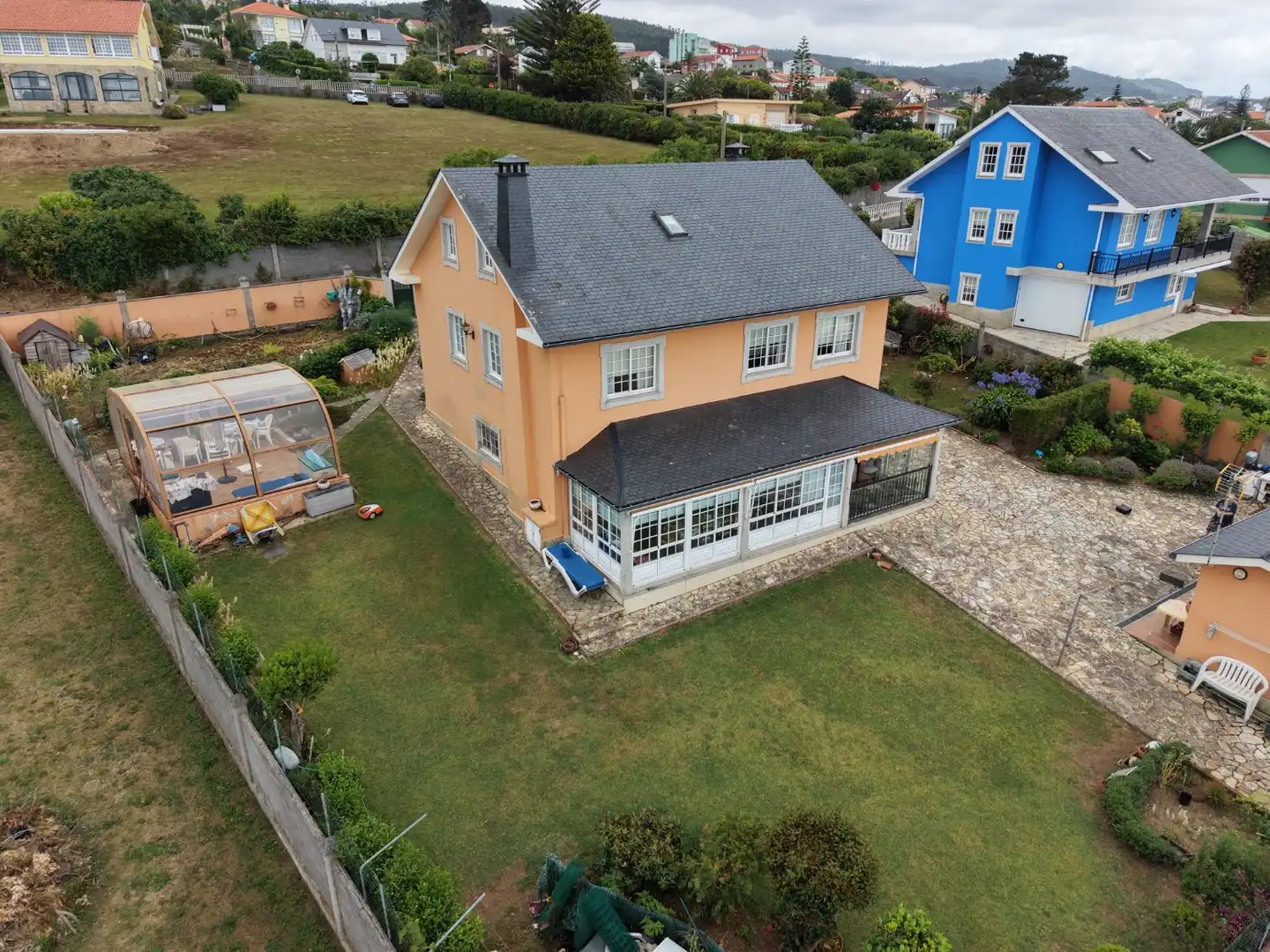https://static.fotocasa.es/images/ads/8fc64279-c4d8-46df-b67d-f08c146a2afd?rule=original