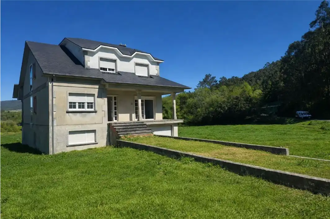 https://static.fotocasa.es/images/ads/d89af0d4-b135-4c8b-8aee-6d956ddeac6d?rule=original