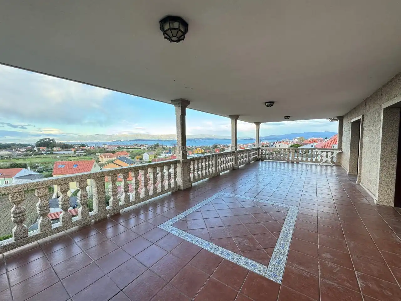 https://static.fotocasa.es/images/ads/dc3dbf18-49c8-4c22-809d-b6d208a35f73?rule=original