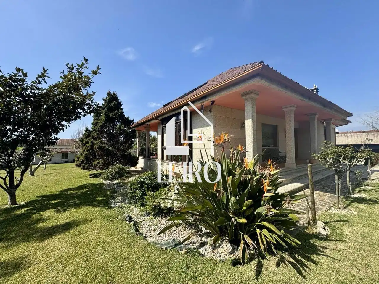 https://static.fotocasa.es/images/ads/0c94f6fb-d272-4cf0-b0b3-3c4fad191a83?rule=original
