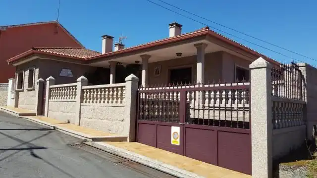 https://static.fotocasa.es/images/ads/3d70ad84-9c96-4229-a829-2914404e71da?rule=original