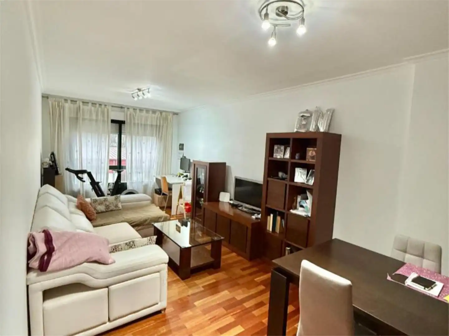 https://static.fotocasa.es/images/anuncio/2026/03/26/189220462/4873240651.jpg?rule=original