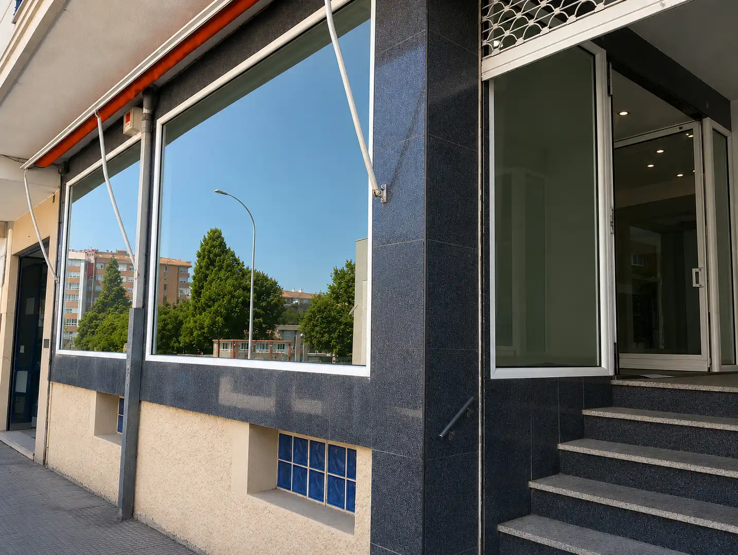 https://static.fotocasa.es/images/ads/e69fb4c2-6c01-4720-b4e1-ccde077da8fb?rule=original
