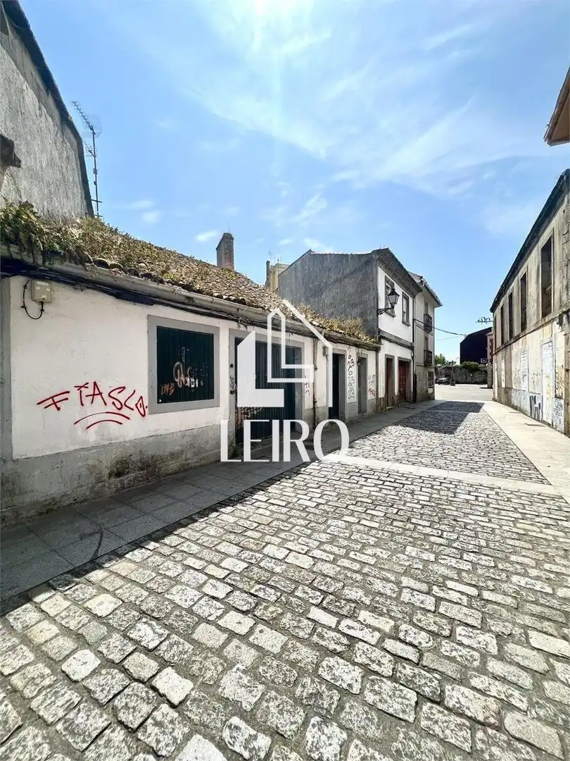 https://static.fotocasa.es/images/ads/0844f221-528b-4d3b-81db-bdd143bf0e9b?rule=original