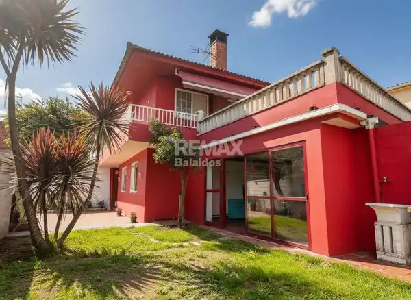 https://static.fotocasa.es/images/ads/e5bd2aff-4dad-4bff-b54f-7f3bfd58b40b?rule=original