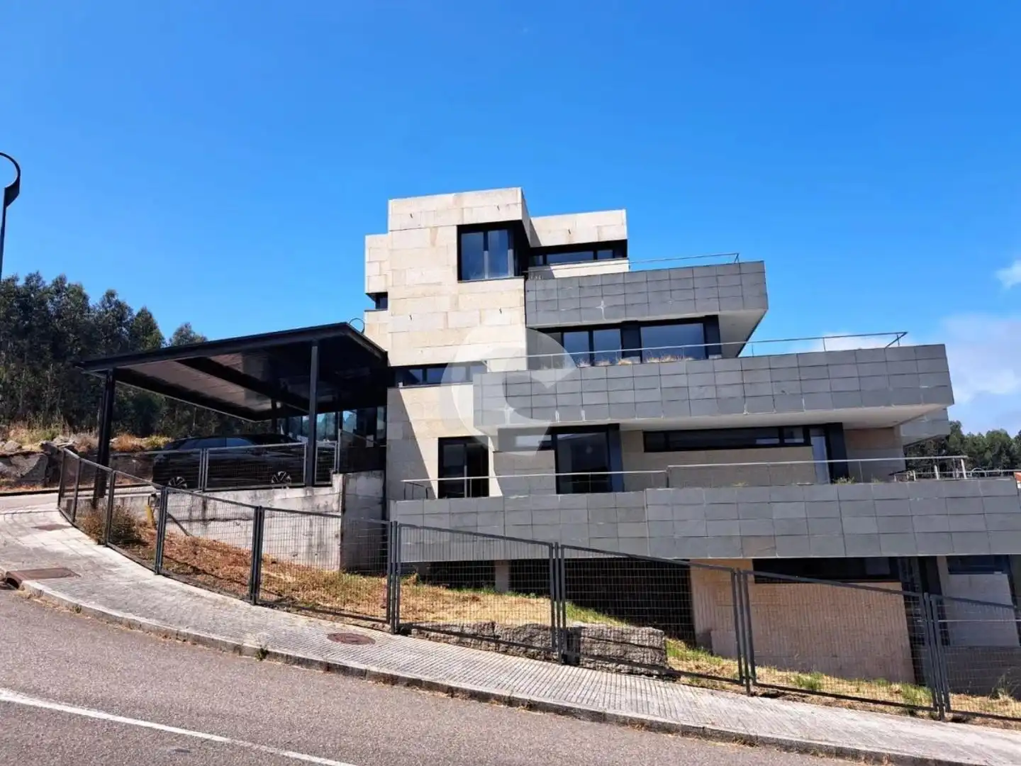 https://static.fotocasa.es/images/ads/ed042784-06bf-46d2-8af3-07751f94f446?rule=original