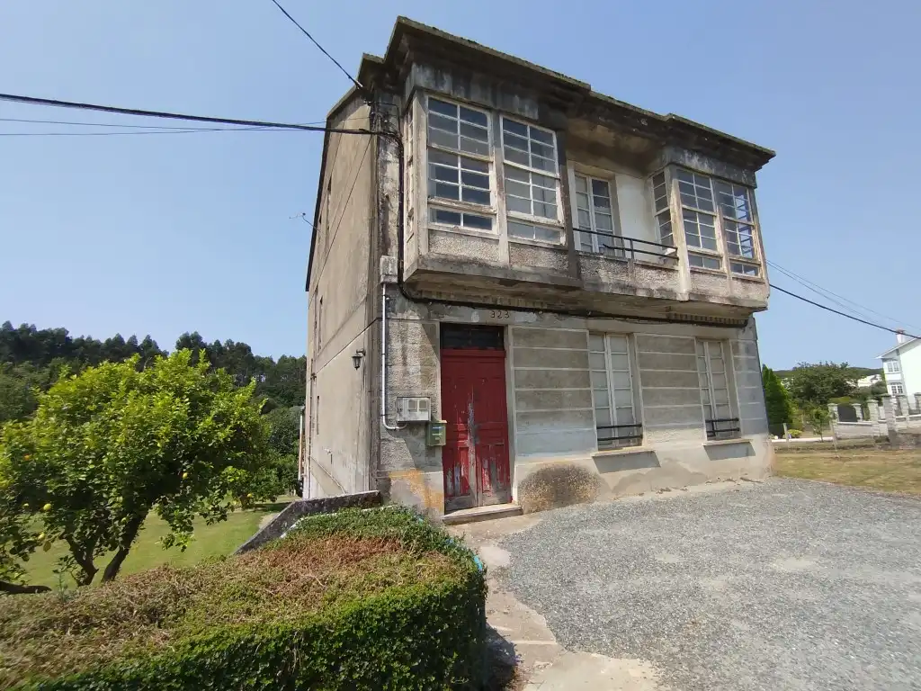 https://static.fotocasa.es/images/ads/81f949f8-749e-4a32-97a6-1f955265cd79?rule=original
