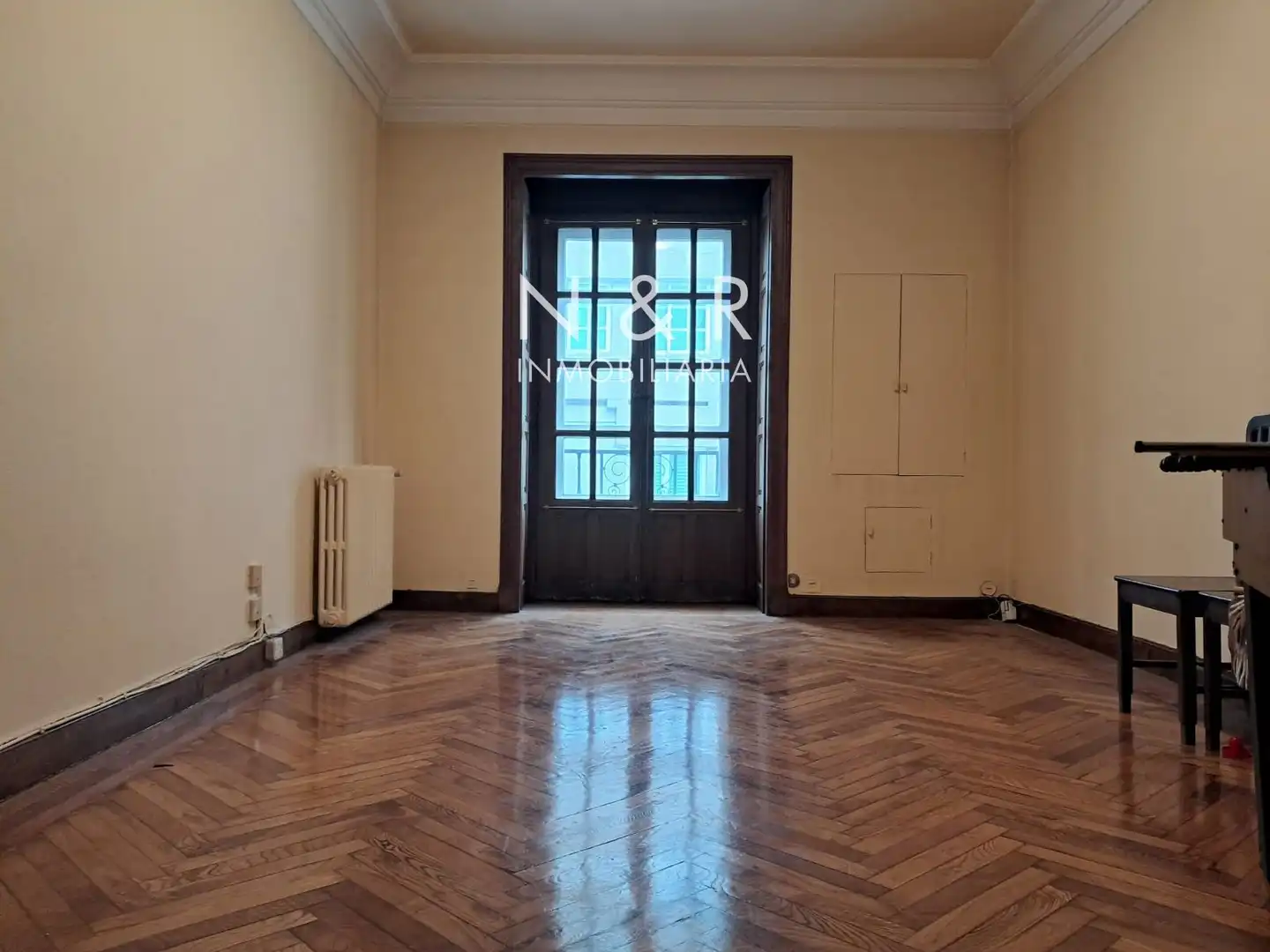 https://static.fotocasa.es/images/ads/aa7dad60-4db1-43a0-8bde-489b6214c338?rule=original