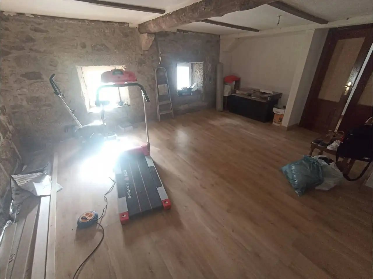 https://static.fotocasa.es/images/ads/ea709344-2c93-4c06-a866-c59ae78f1d7b?rule=original