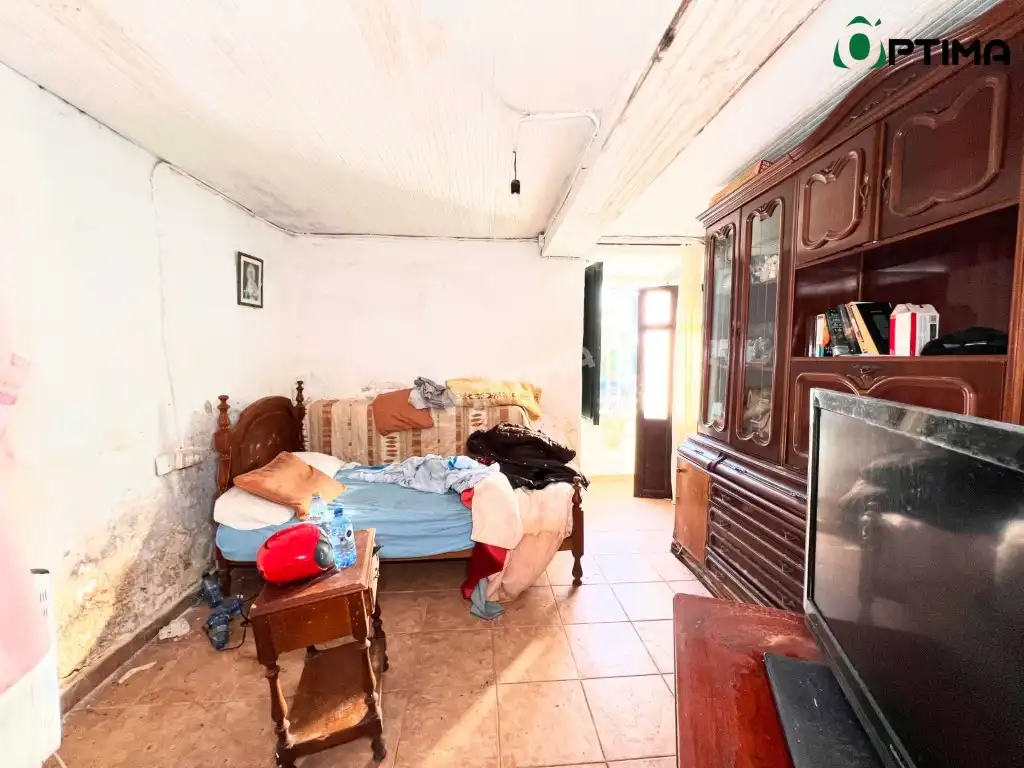 https://static.fotocasa.es/images/ads/c894056f-e9cf-4377-aaba-4a215b0b4c70?rule=original