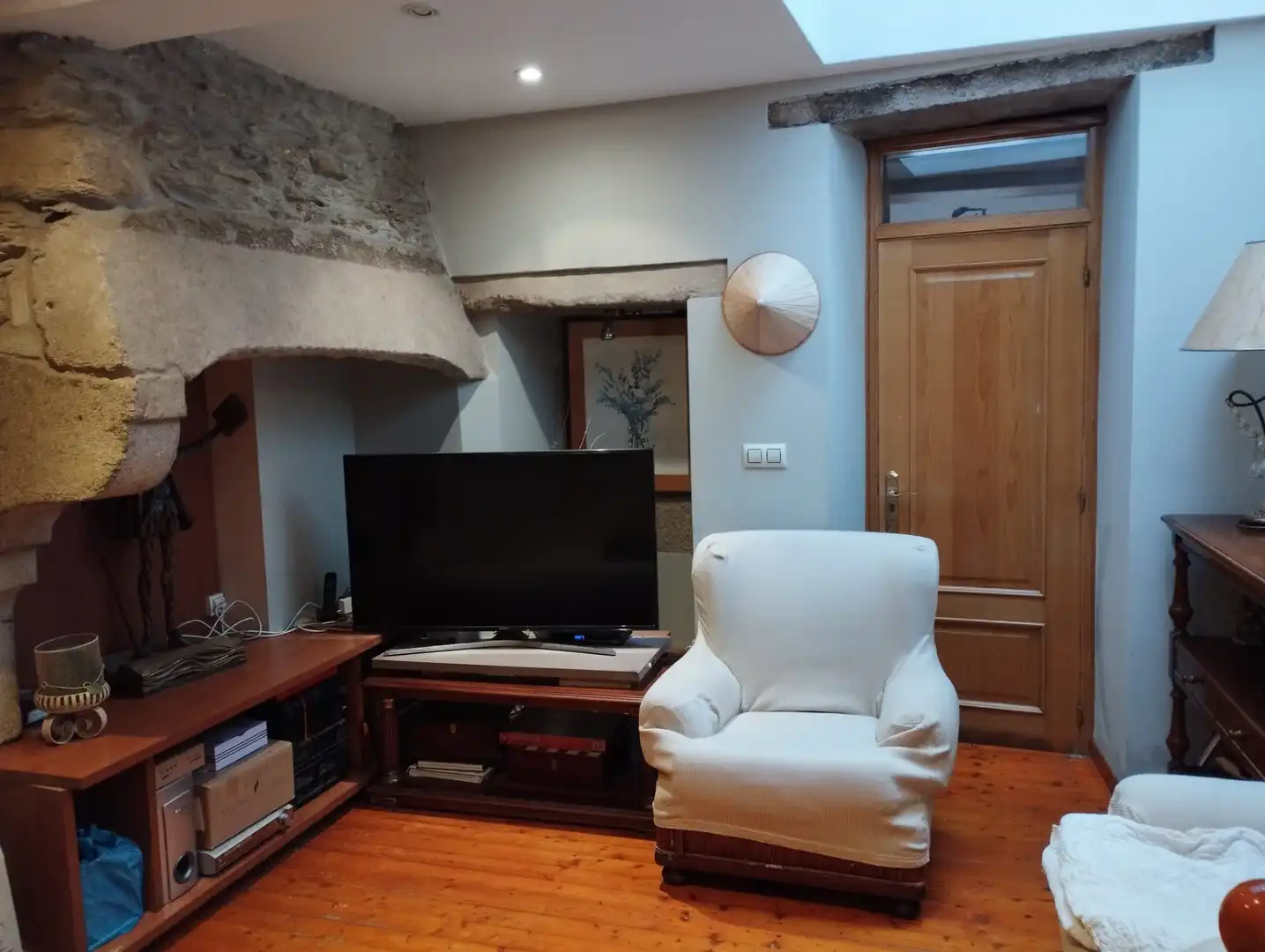 https://static.fotocasa.es/images/ads/e0ef7f45-bae4-40fa-81ca-6451ccec3aab?rule=original