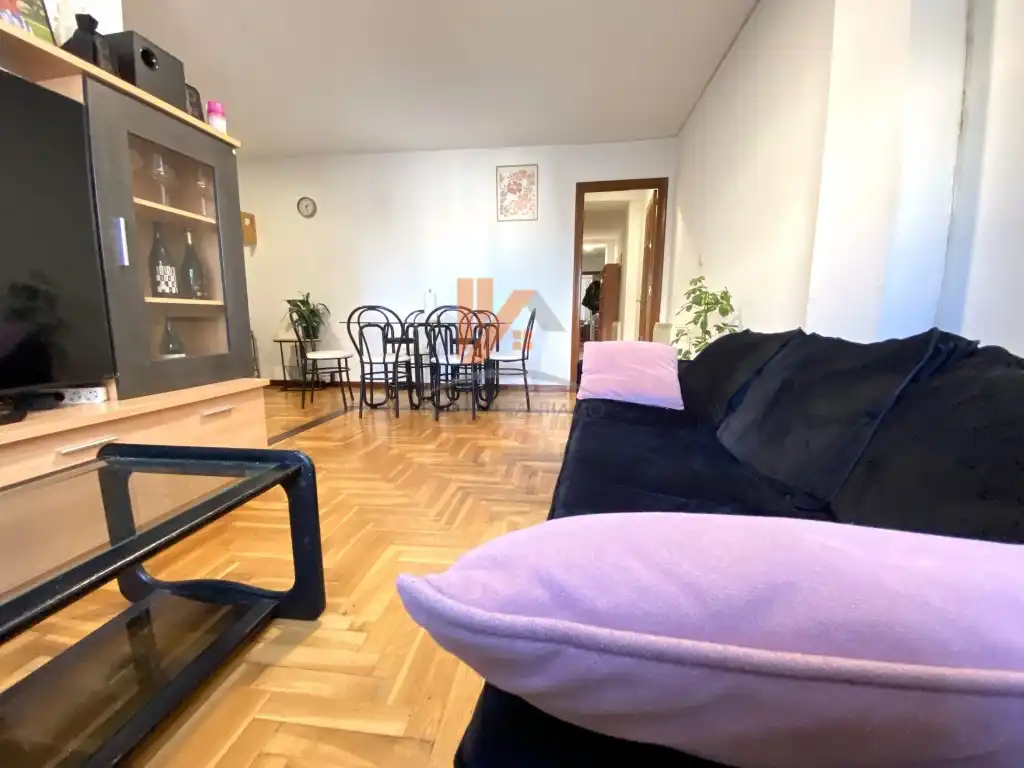 https://static.fotocasa.es/images/ads/b34dfb1c-001b-4164-b77d-71784b2998d3?rule=original