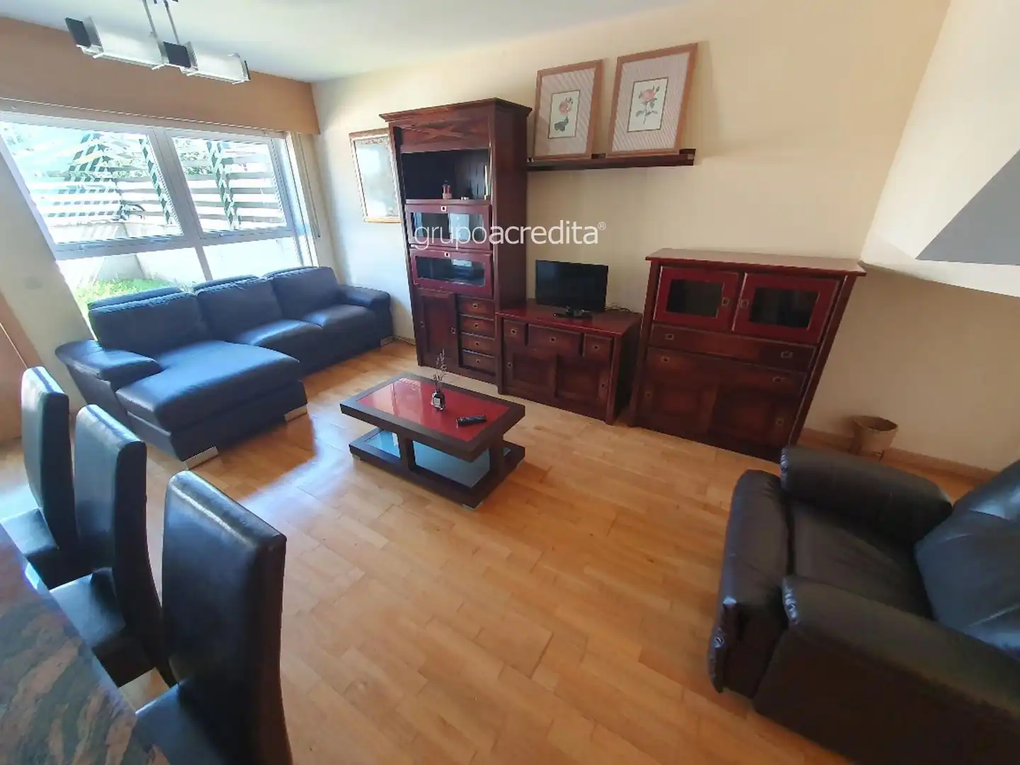 https://static.fotocasa.es/images/ads/f27cd311-87be-4545-87d6-6b8abe308f9b?rule=original