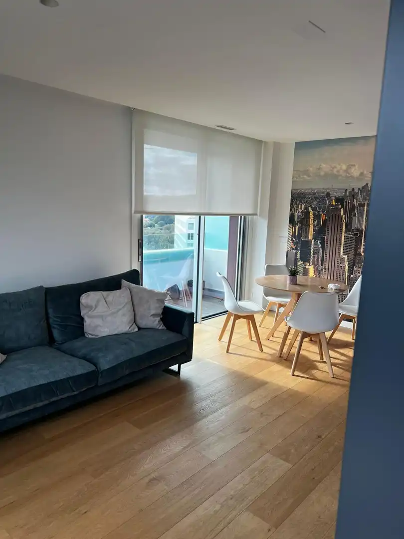 https://static.fotocasa.es/images/ads/d81e4b00-5d2b-4f34-b9b9-0845ecfe4dc3?rule=original