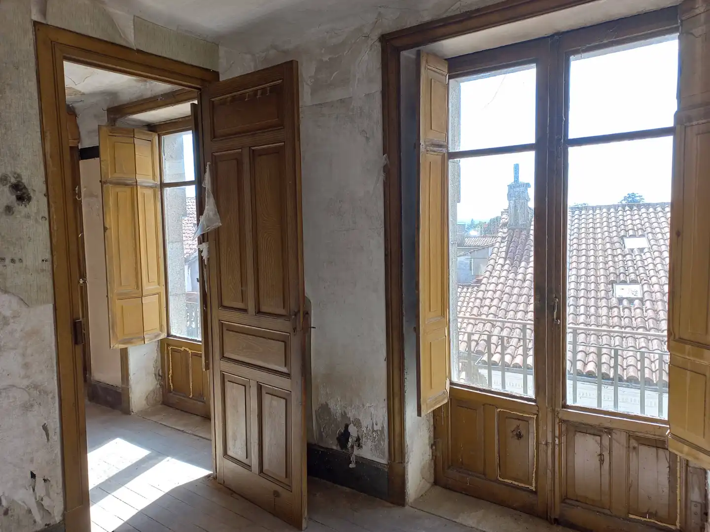 https://static.fotocasa.es/images/ads/7d54f4c1-beec-467d-b3c3-45cd28e70c6e?rule=original