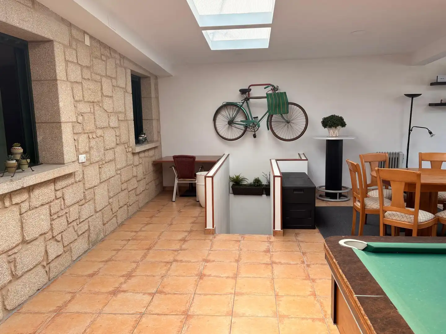 https://static.fotocasa.es/images/ads/8aaa59e5-f218-4db5-980a-31ab66a2f14f?rule=original