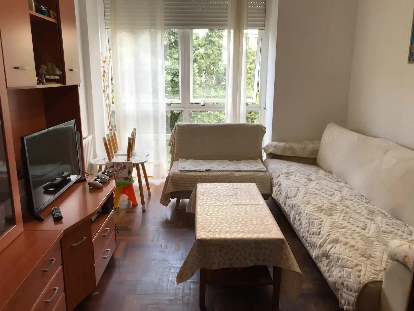 https://static.fotocasa.es/images/ads/d869be1d-b057-4c1e-ae7e-628d1f2ea32a?rule=original