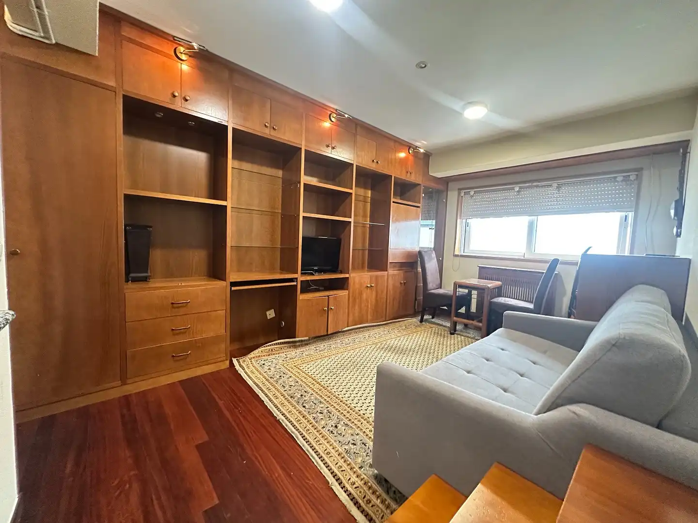 https://static.fotocasa.es/images/ads/7bba3367-a18f-459d-bcac-798e2f501c07?rule=original