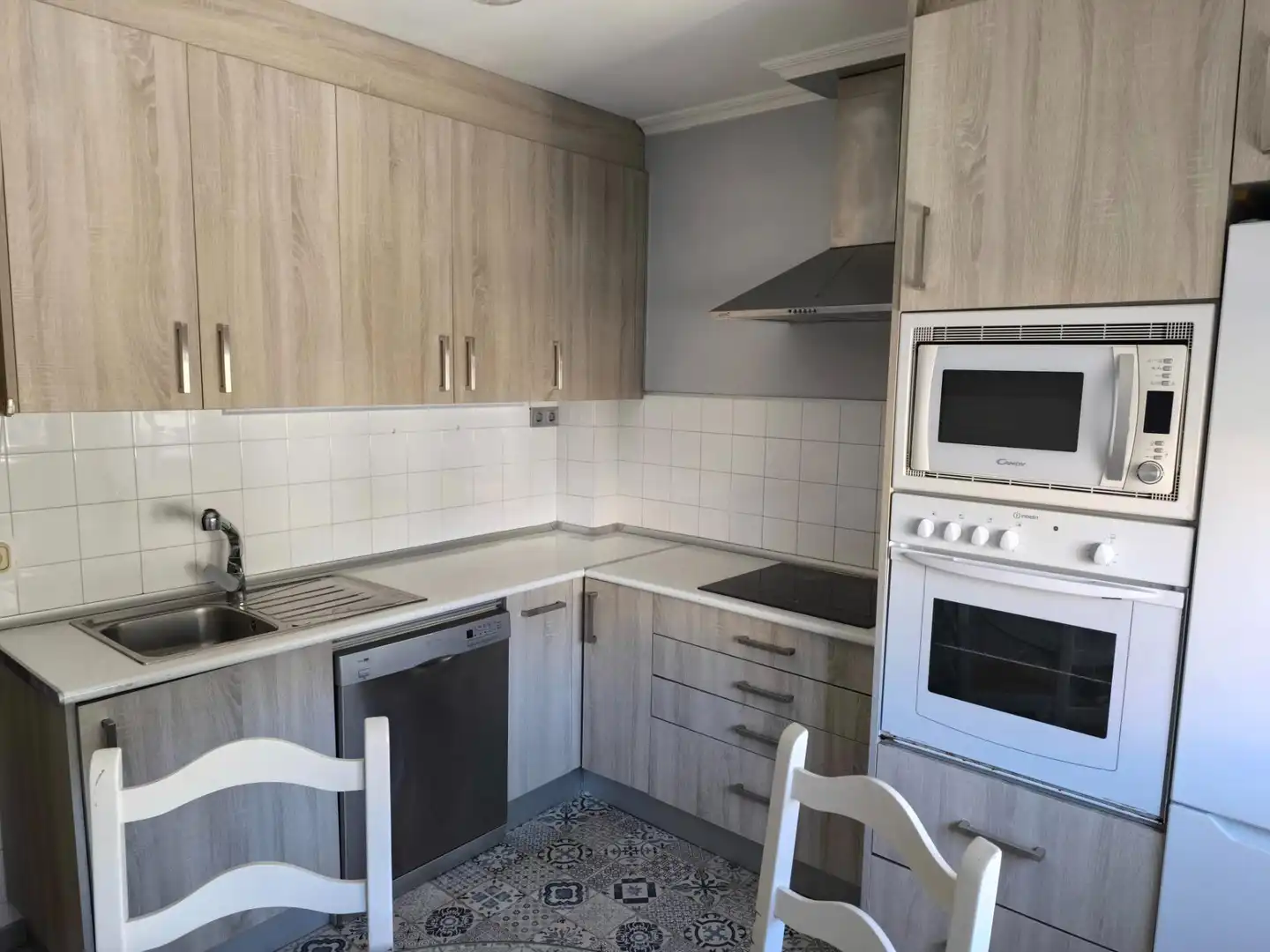 https://static.fotocasa.es/images/ads/deab6ef3-61cc-48f9-96b1-357188b9d05d?rule=original
