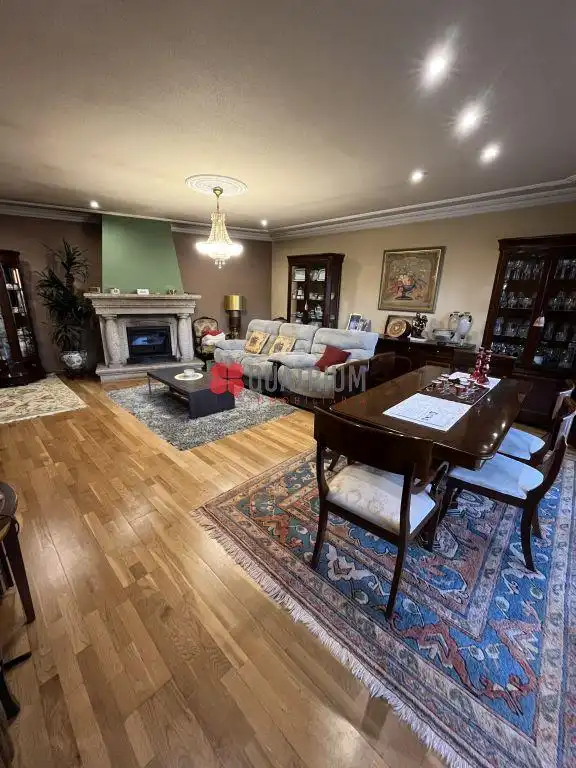 https://static.fotocasa.es/images/ads/0c15fac3-43da-4558-97eb-fd7bdfe3bc39?rule=original